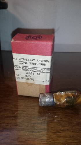 Amphenol Ug-23 Us Military Navy Nos Nib Rca B/u Rf Coaxail Connector Adapter