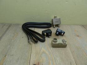 15-1141b Archer Antenna Converter Adapter Lot Of 4 75- 300 Ohm Tv Cable Splitter