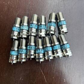 Fam-16 Holland Electronics 16 Db Attenuator Pad - Lot Of 13 Fam-16 Holland Electronics 16 Db Attenuator Pad - Lot Of 13