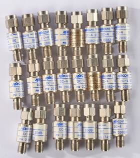 2082-6174-20 Macom Lot Of 23 20db Sma Coaxial Attenuator