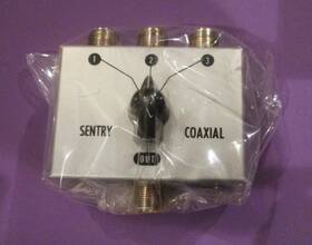 D40106 Sentry Vintage Coaxial Switch D40106 Sentry Vintage Coaxial Switch