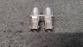 Tektronix 131-7515-00 Canare Dual Bnc Pcb Mount Rf Connector 75ohm Female